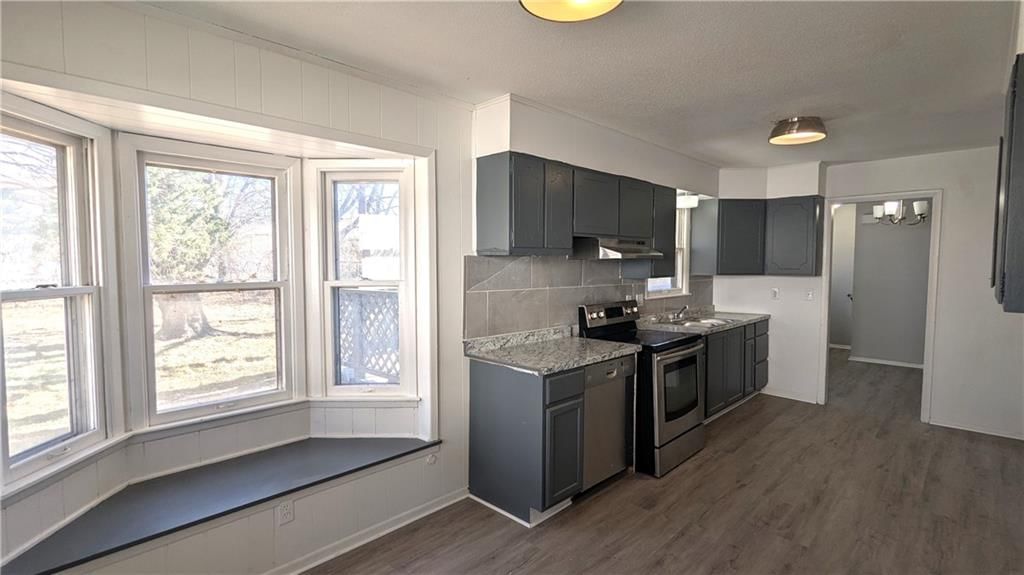 11705 Belmont Avenue — photo 20