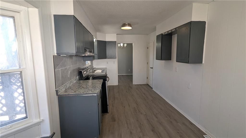 11705 Belmont Avenue — photo 21