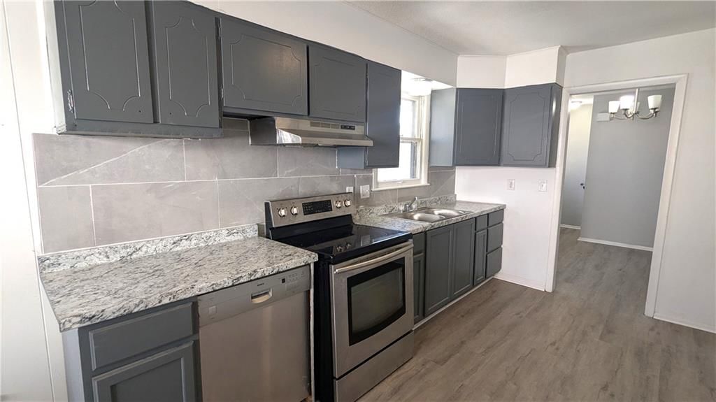 11705 Belmont Avenue — photo 23