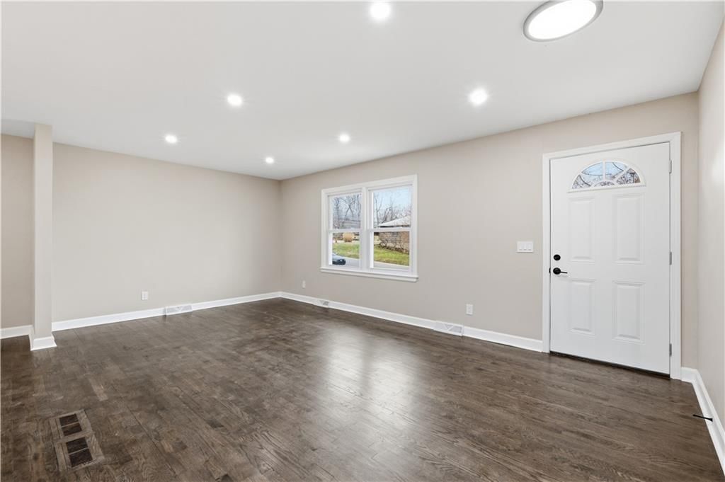 11608 Greenwood Road — photo 7