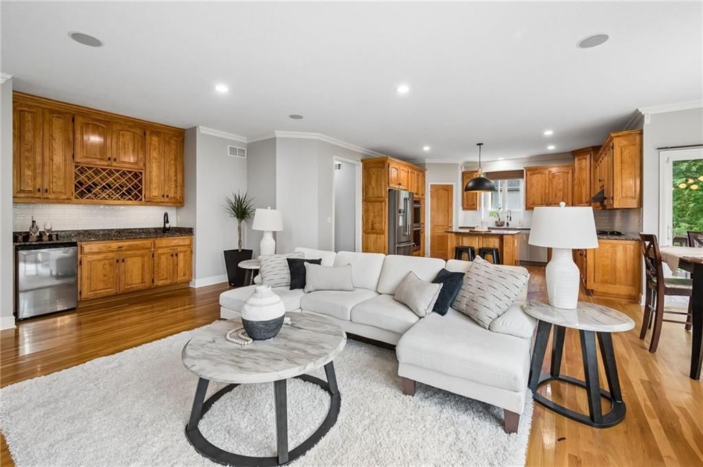 13232 Falmouth Street — photo 14