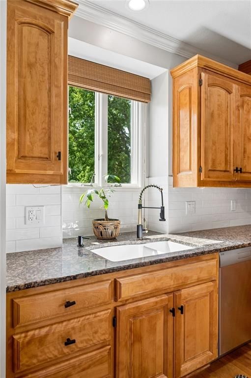 13232 Falmouth Street — photo 21