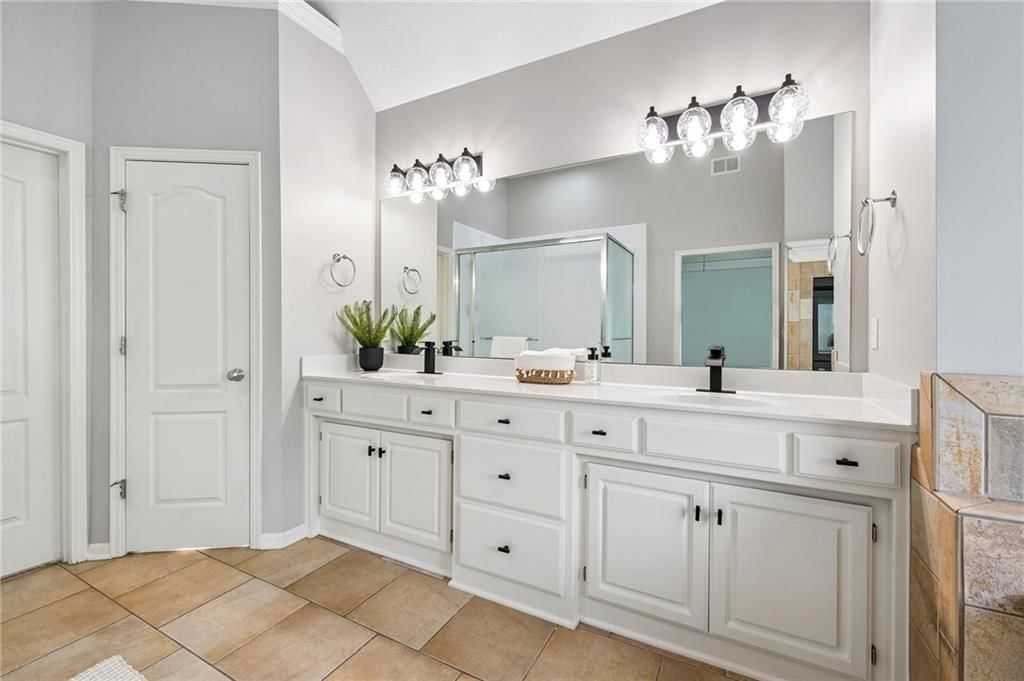 13232 Falmouth Street — photo 34
