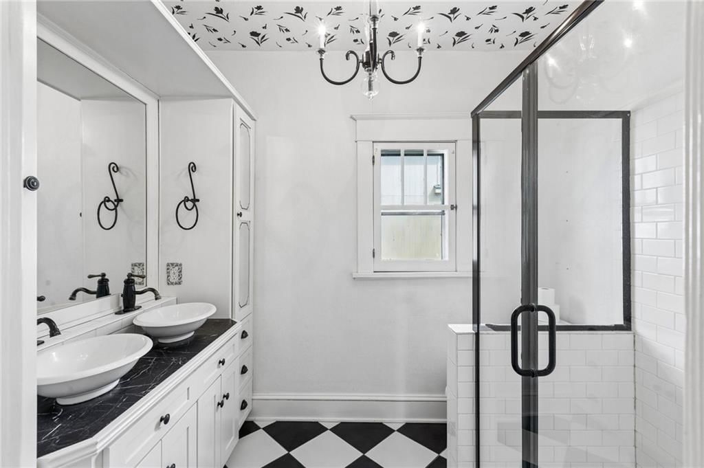 203 N Ridge Avenue — photo 17