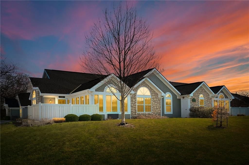 7131 Meadowsweet Lane, Shawnee, KS
