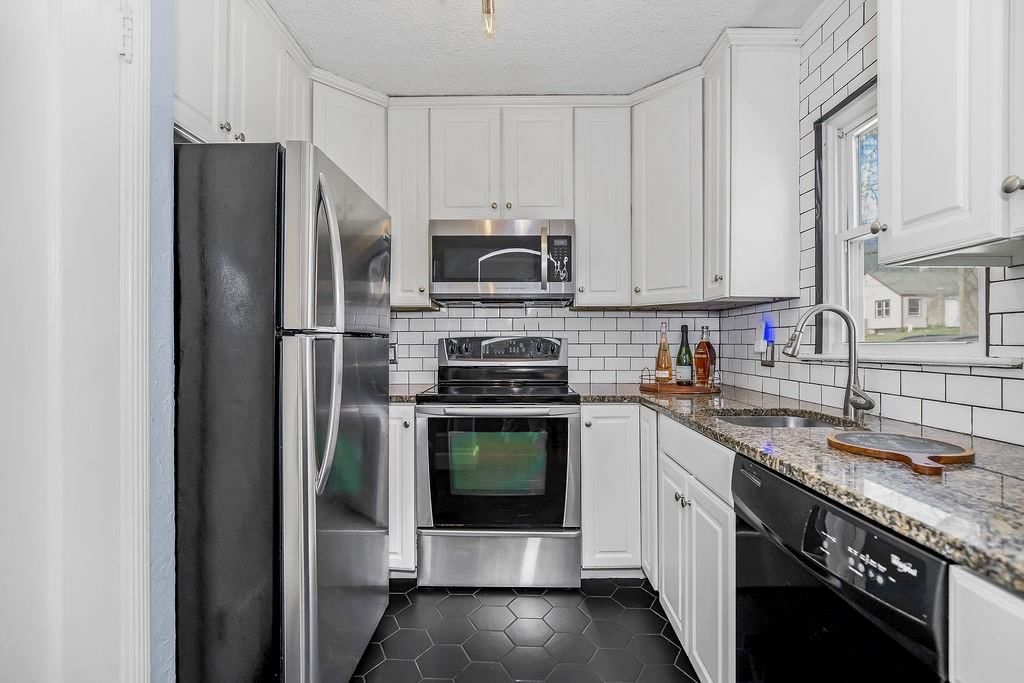 5513 W 53rd Street — photo 11