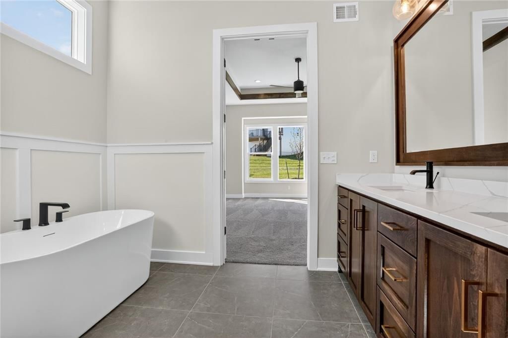 17186 S Laurelwood Street — photo 20