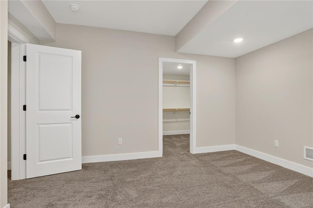 17186 S Laurelwood Street — photo 29