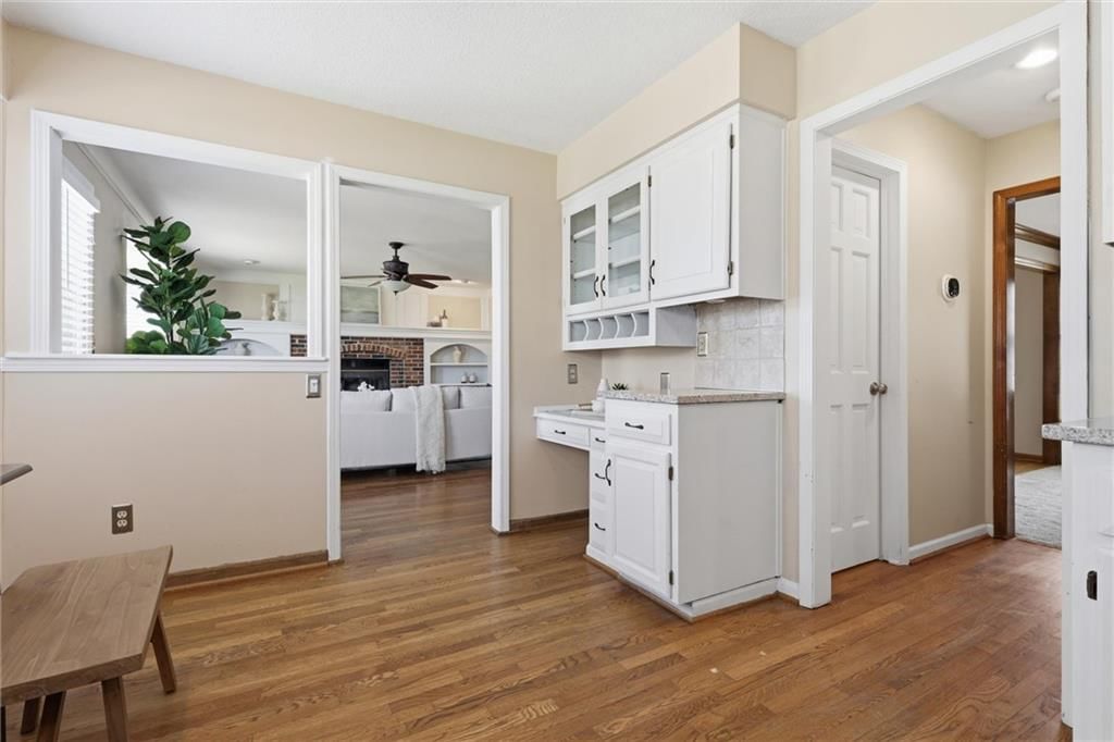8014 Hall Street — photo 13