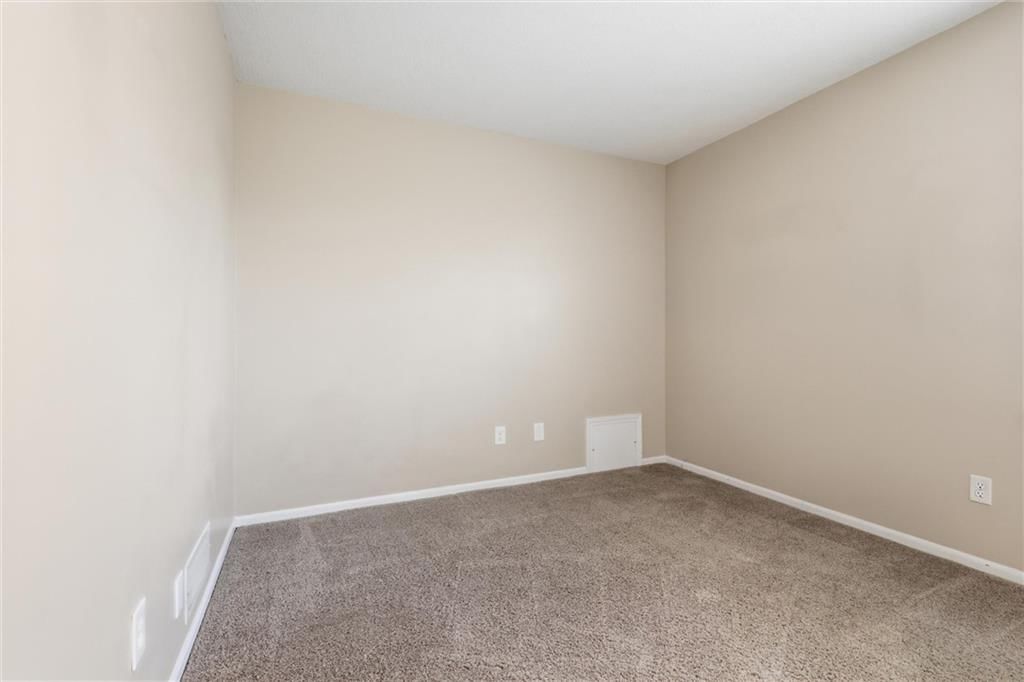 8014 Hall Street — photo 26