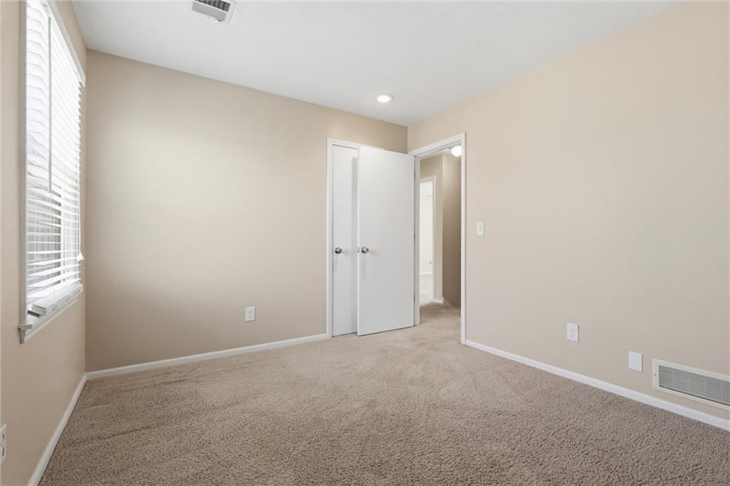 8014 Hall Street — photo 27