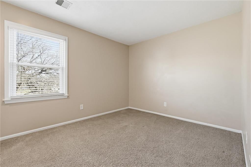 8014 Hall Street — photo 28