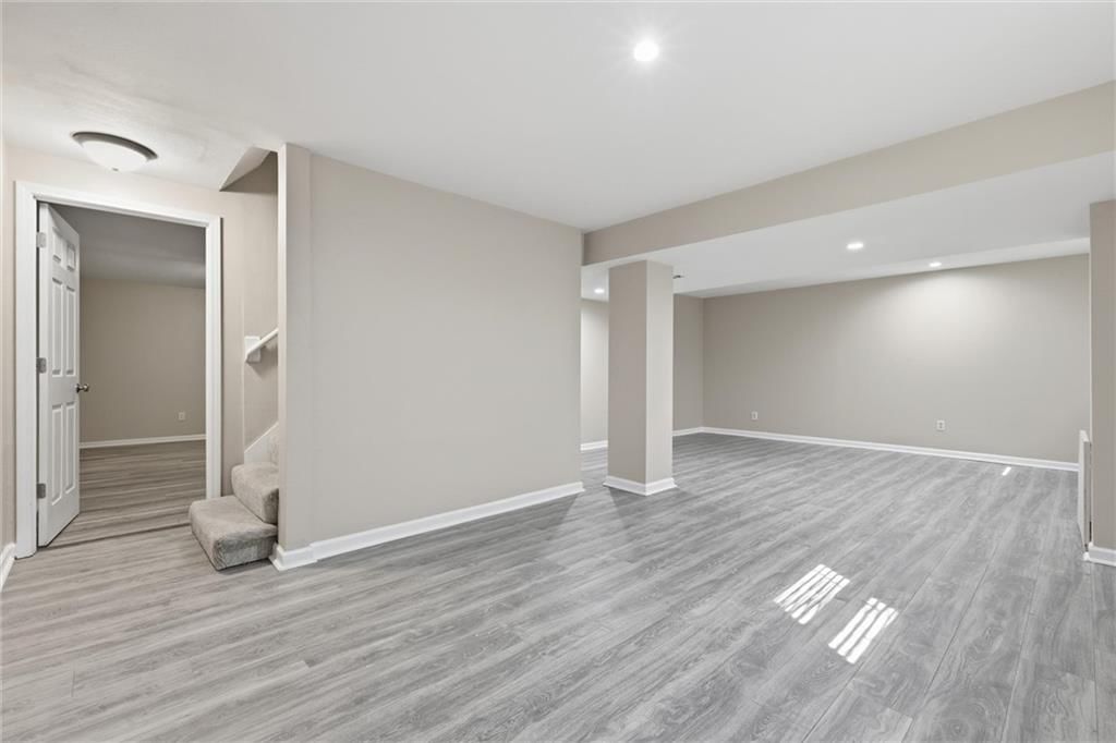 8014 Hall Street — photo 30