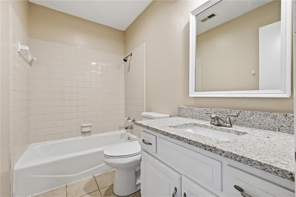 8014 Hall Street — photo 33