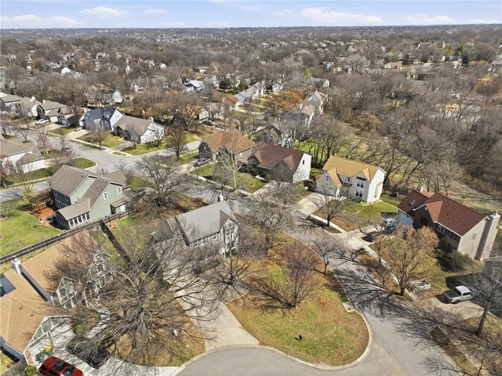 8014 Hall Street — photo 39