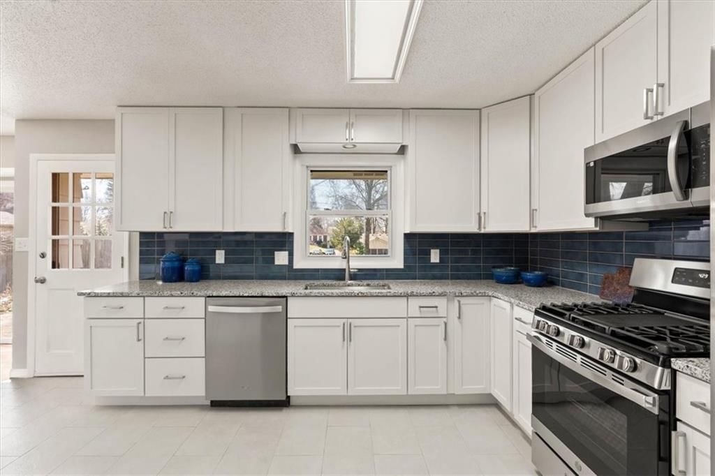 4309 Grandview Road — photo 8
