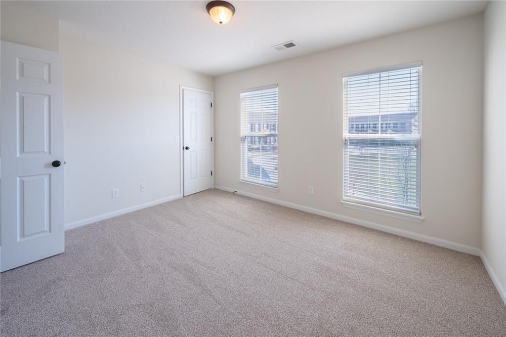 8112 N Drury Avenue — photo 10