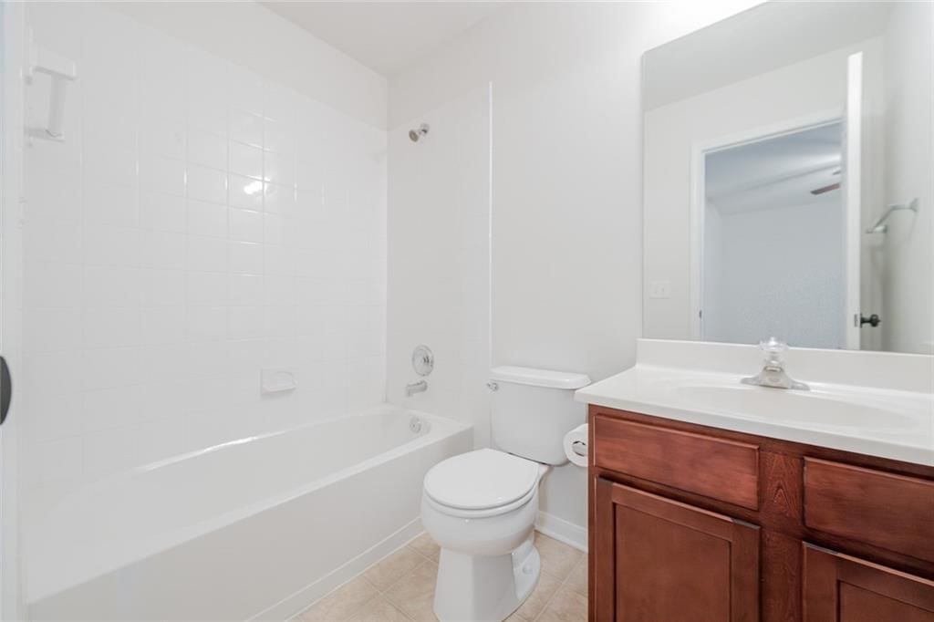 8112 N Drury Avenue — photo 12