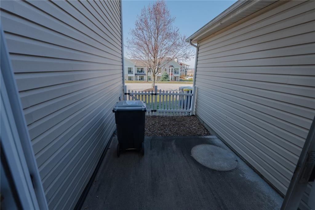 8112 N Drury Avenue — photo 19