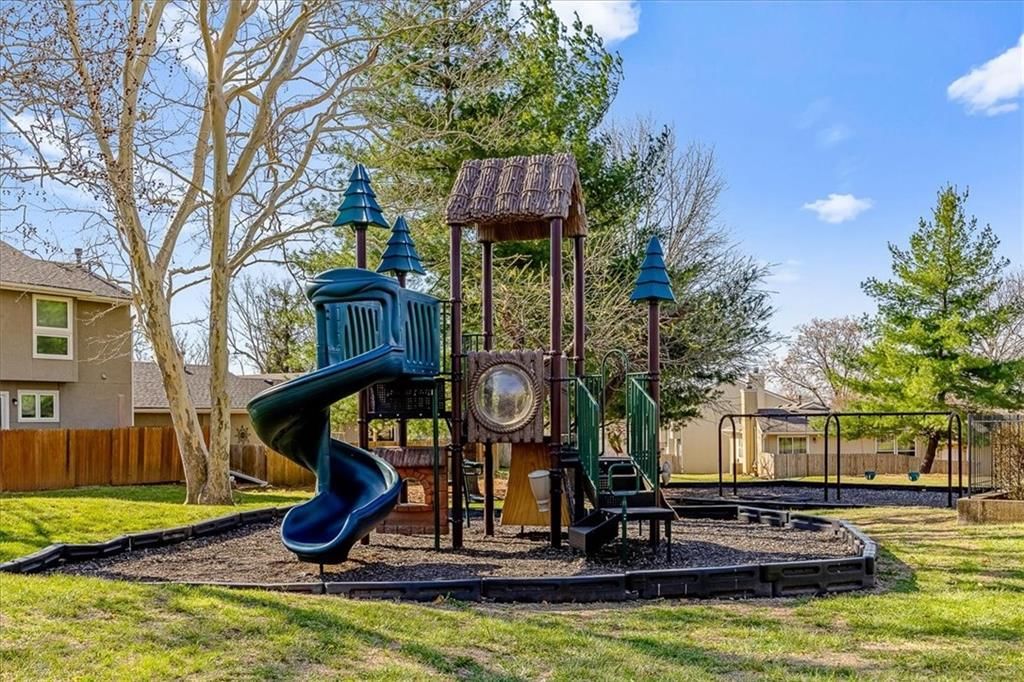 10788 OAKMONT Street — photo 30