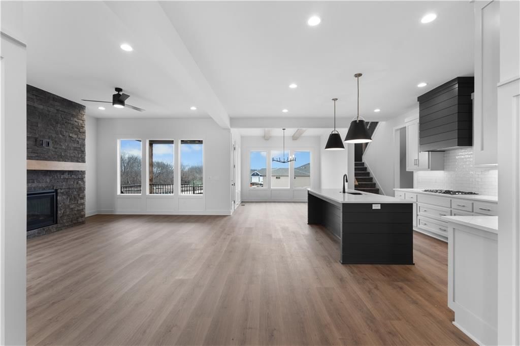 17218 S Heatherwood Street — photo 3
