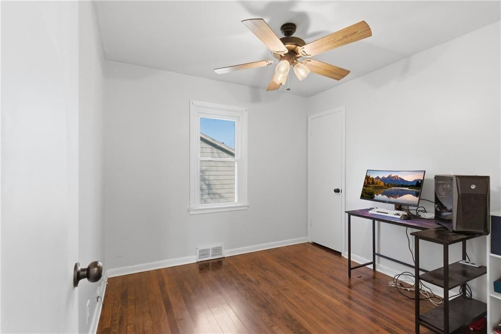 522 Pennsylvania Street — photo 17