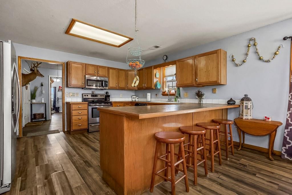 528 S Truman Road — photo 11