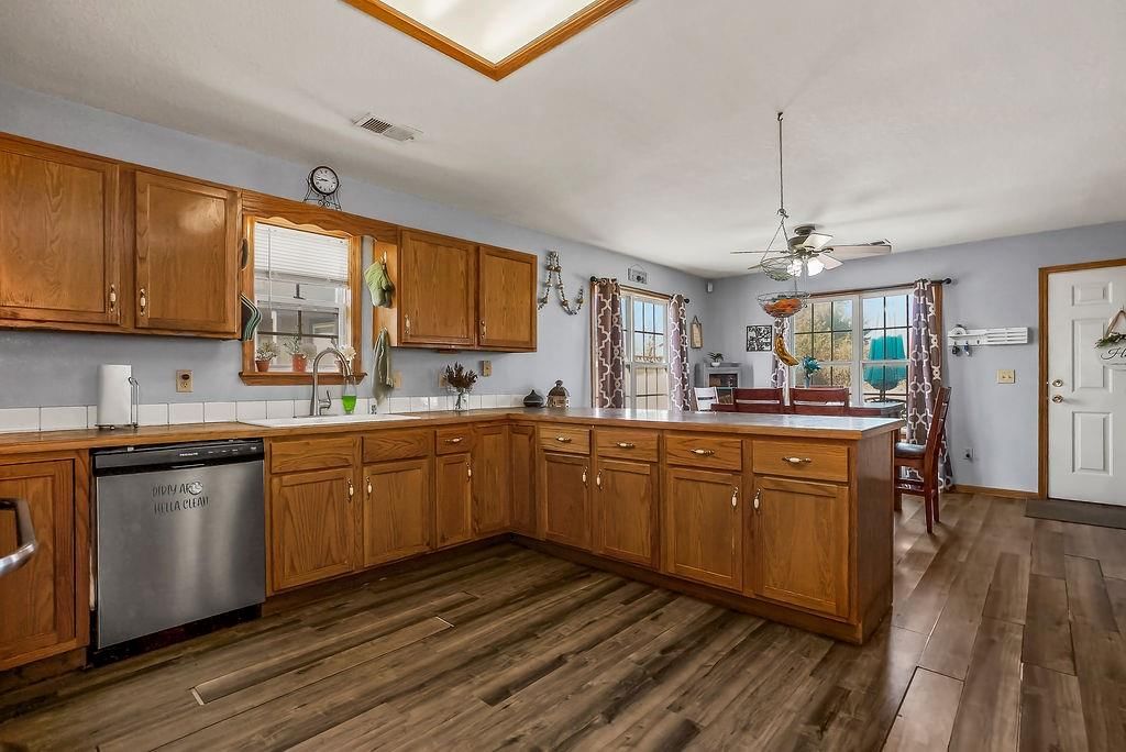 528 S Truman Road — photo 12
