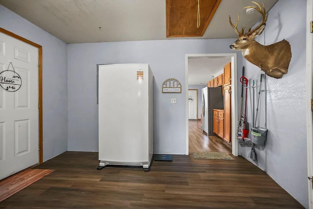 528 S Truman Road — photo 15