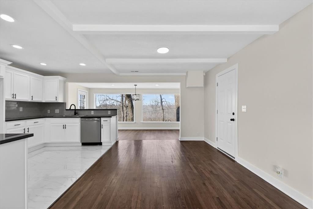 604 E 164th Terrace — photo 10