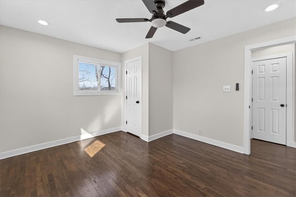 604 E 164th Terrace — photo 29