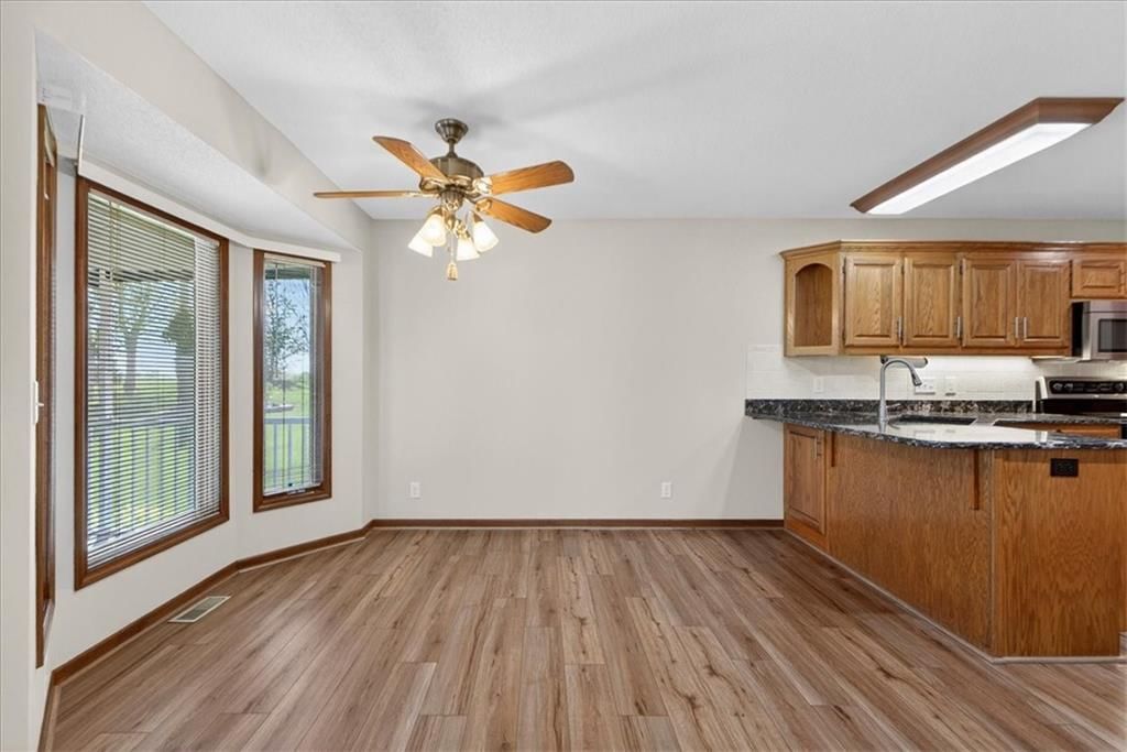 3328 S Victoria Drive — photo 7