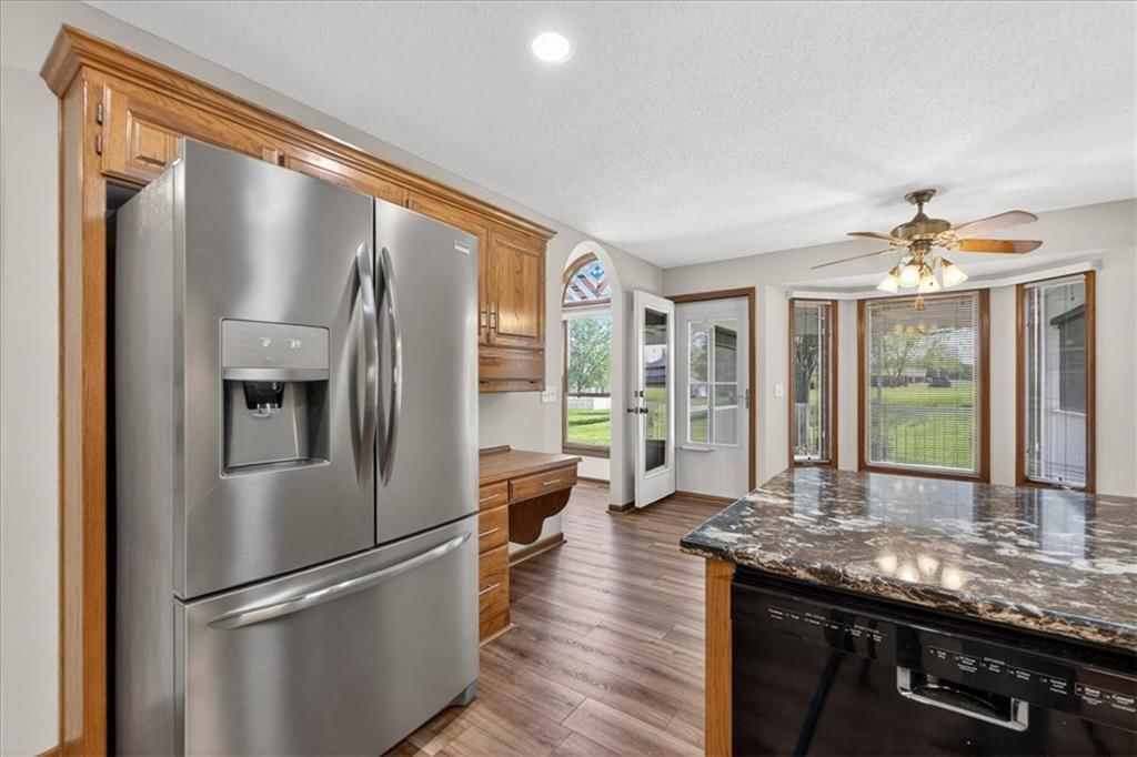 3328 S Victoria Drive — photo 18