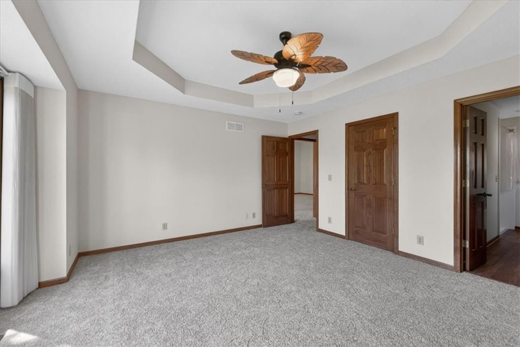 3328 S Victoria Drive — photo 30