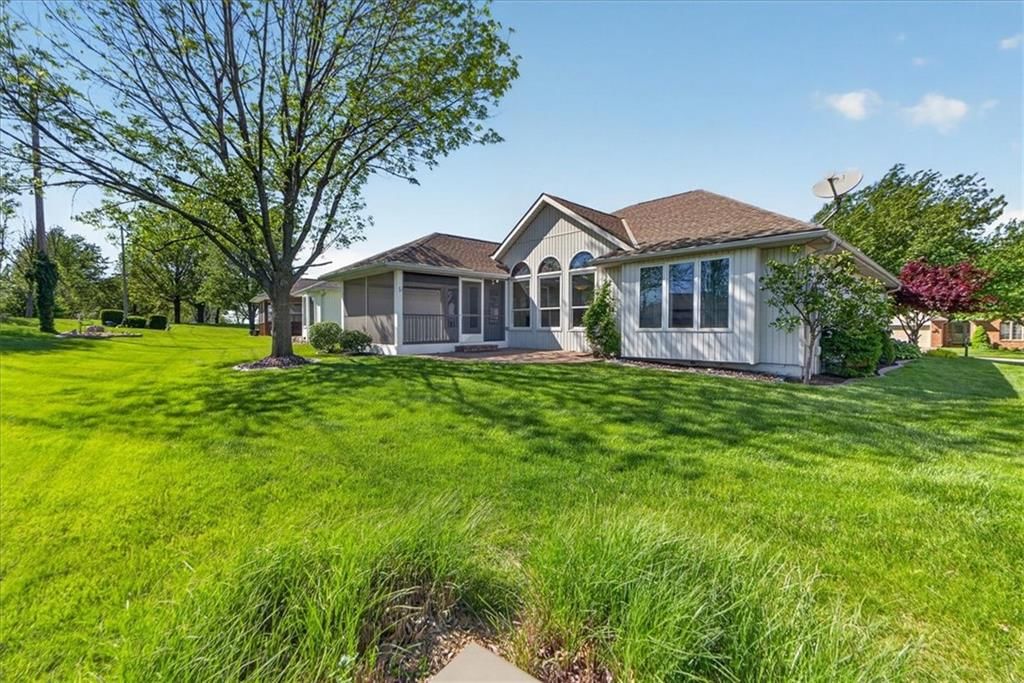 3328 S Victoria Drive — photo 44