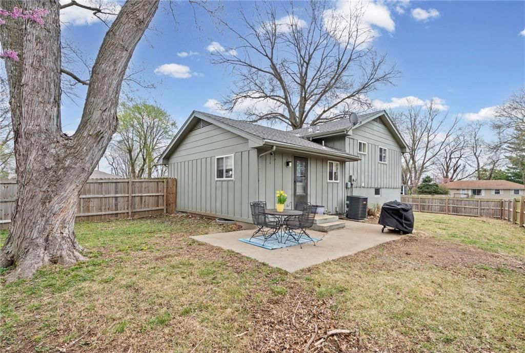 20904 E 13TH TERRACE Court S — photo 4