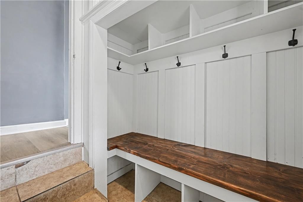 5645 Russell Street — photo 21