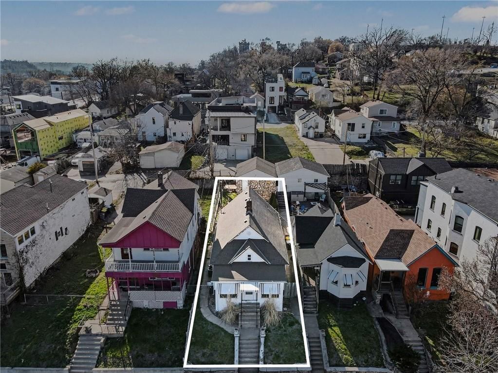 2122 Summit Street — photo 34