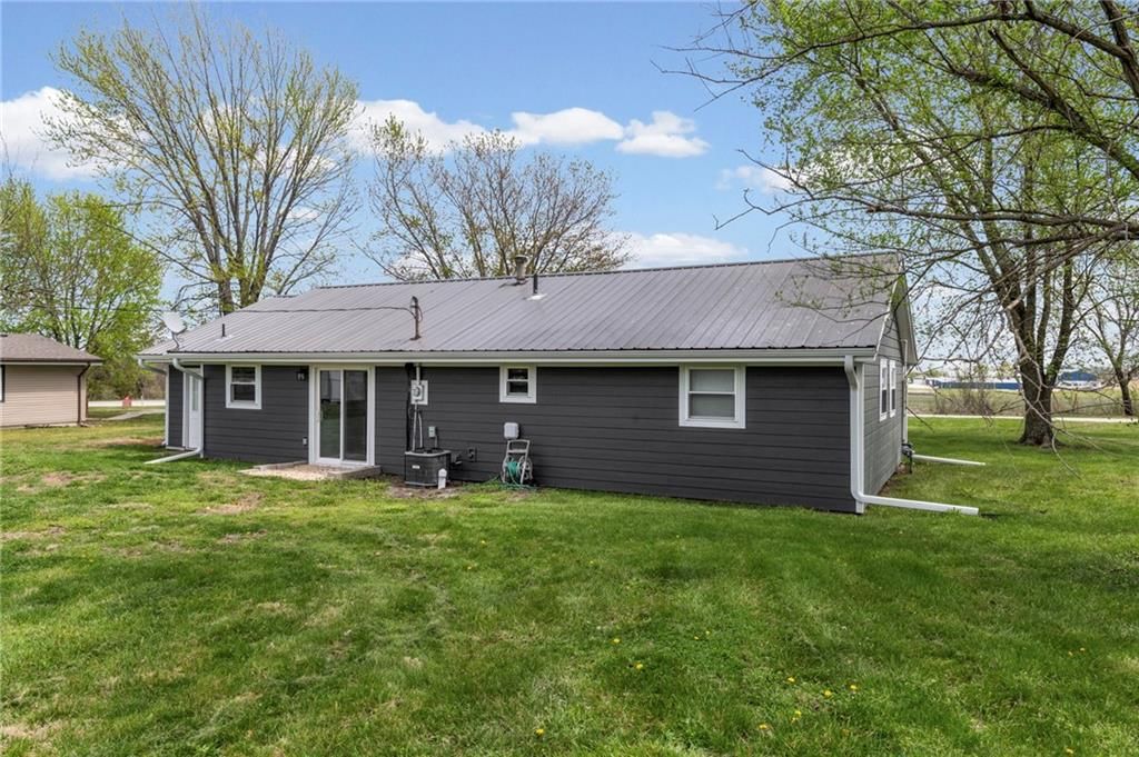 208 SW 1671st Road — photo 34