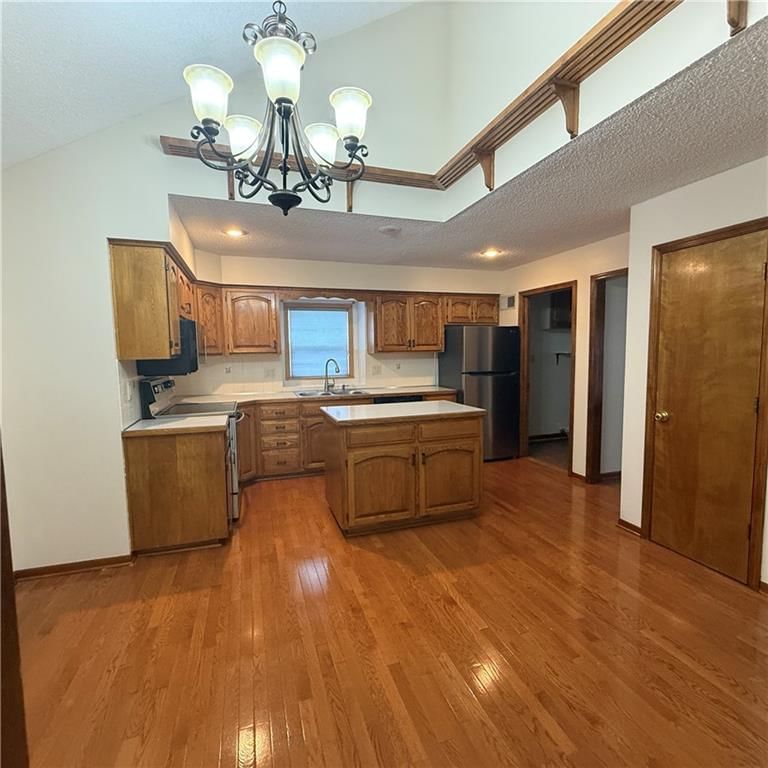 1501 NE MISTY Lane — photo 3
