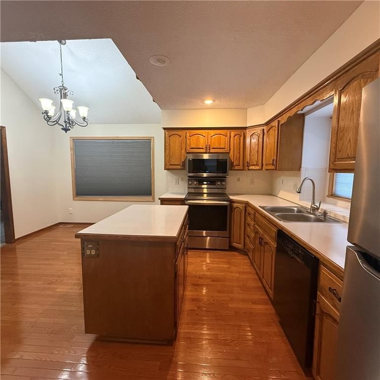 1501 NE MISTY Lane — photo 6