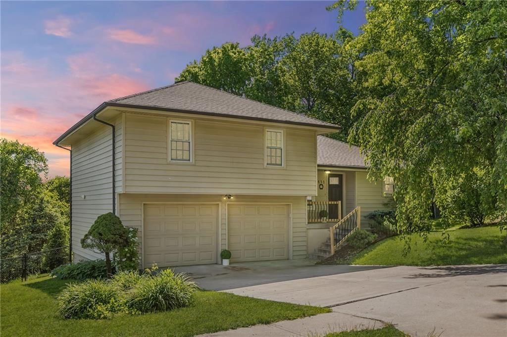 631 Cosby Street, Liberty, MO