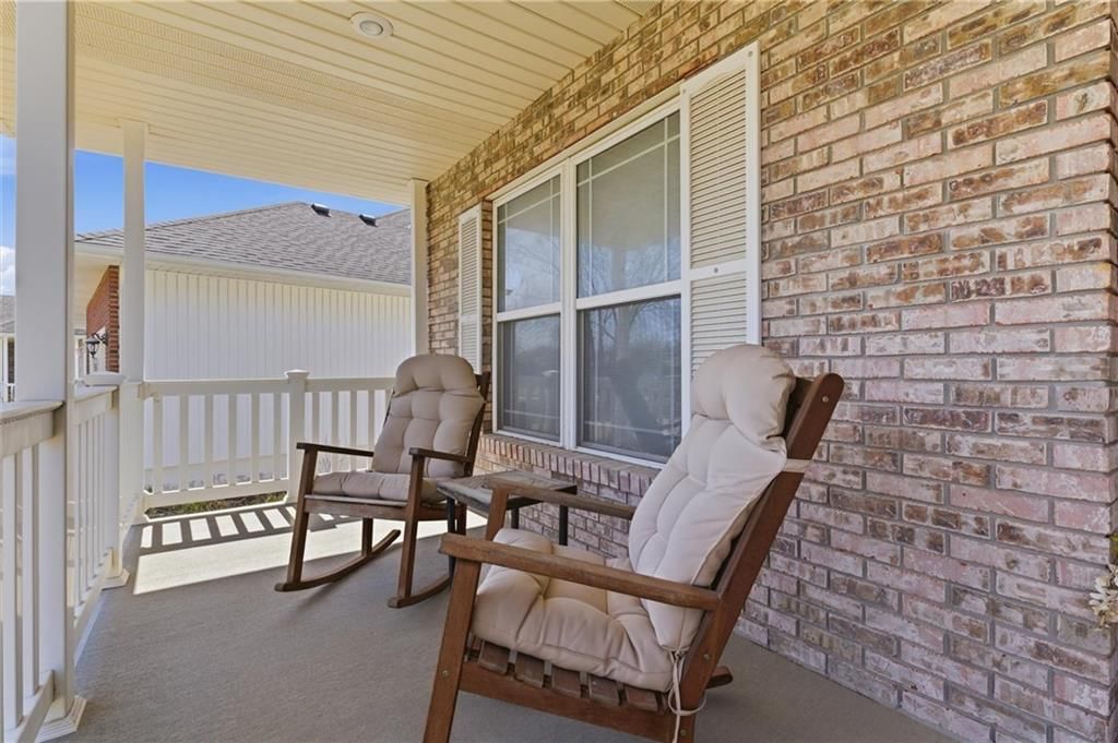 408 Victoria Avenue — photo 5
