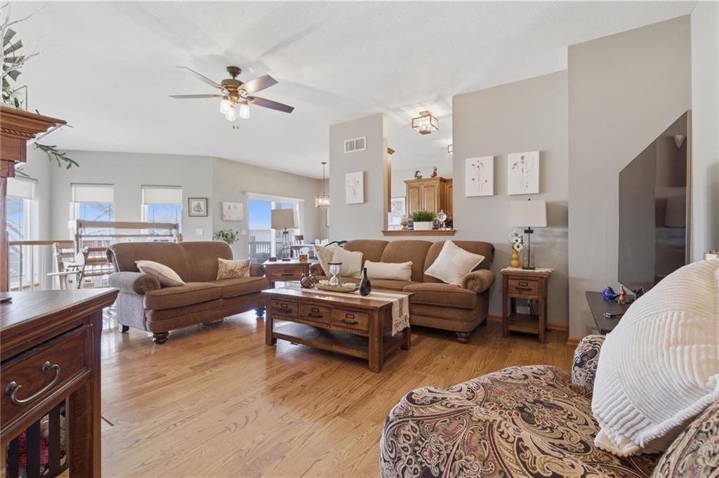 408 Victoria Avenue — photo 10