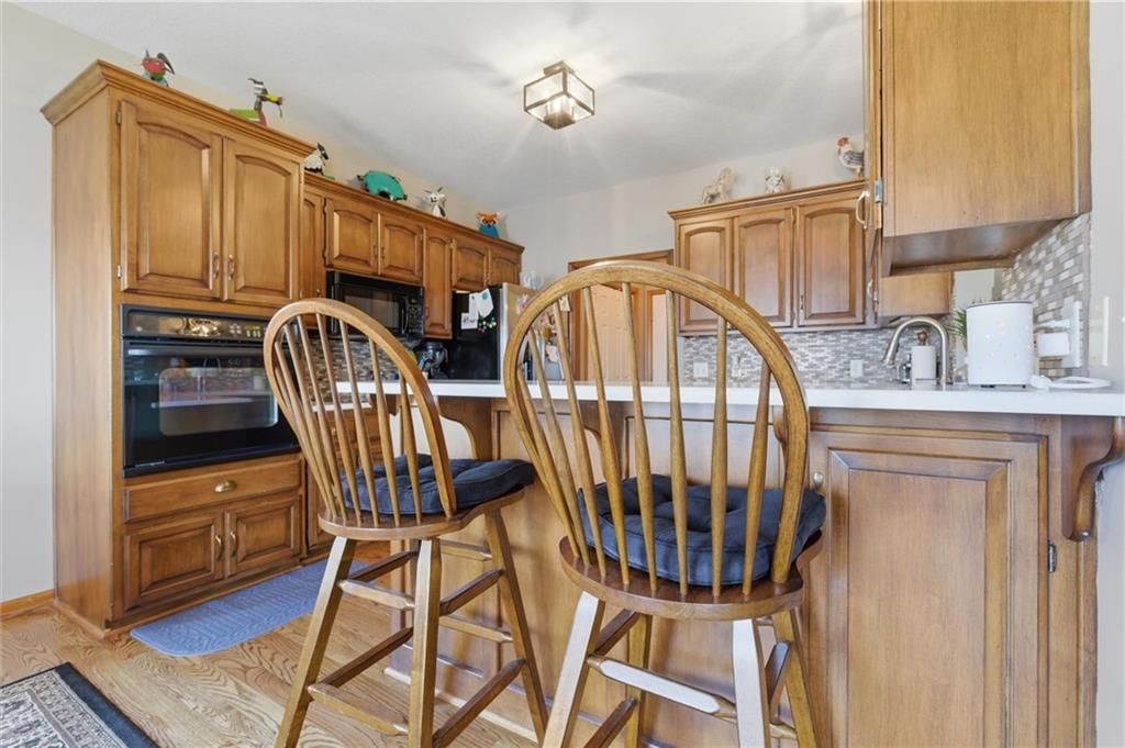 408 Victoria Avenue — photo 14