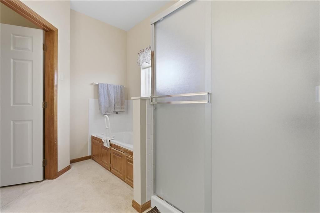 408 Victoria Avenue — photo 25
