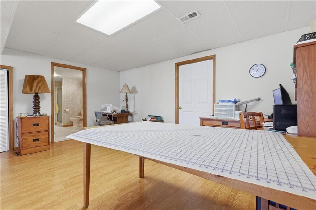 408 Victoria Avenue — photo 29
