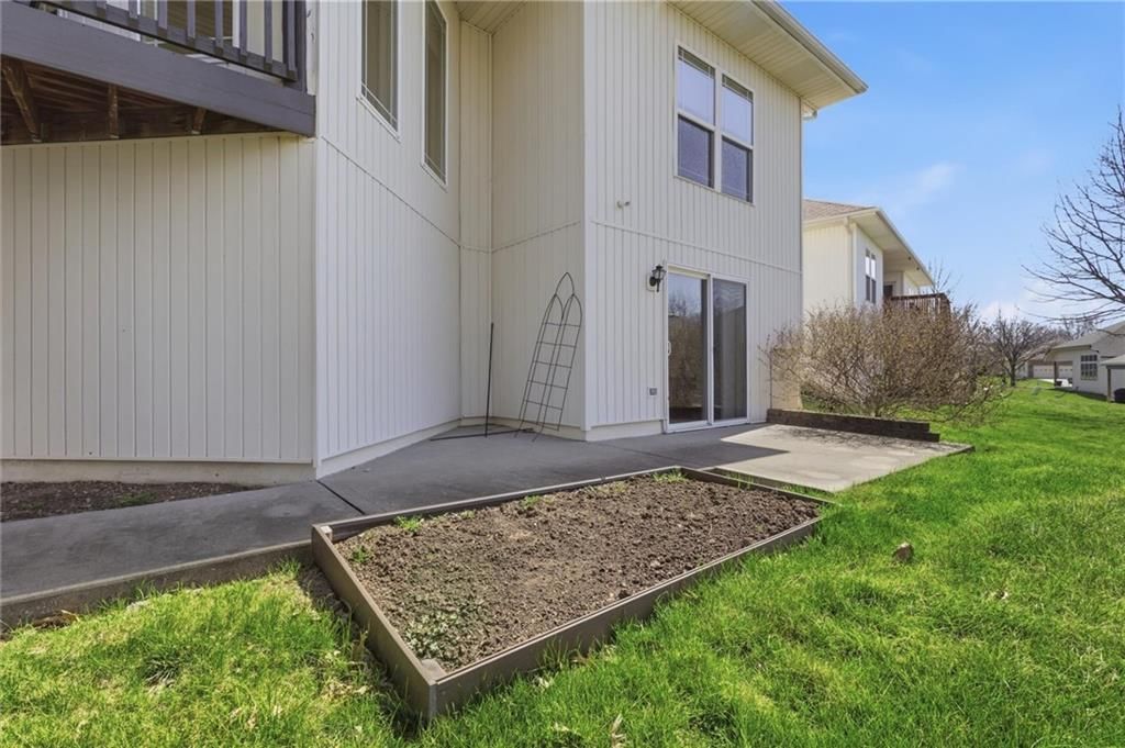 408 Victoria Avenue — photo 36