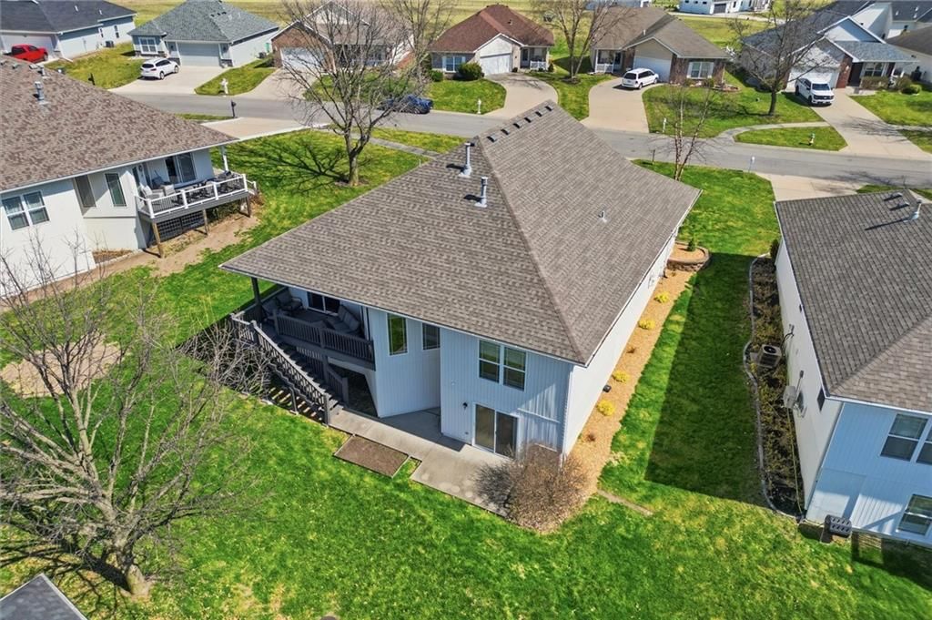 408 Victoria Avenue — photo 37