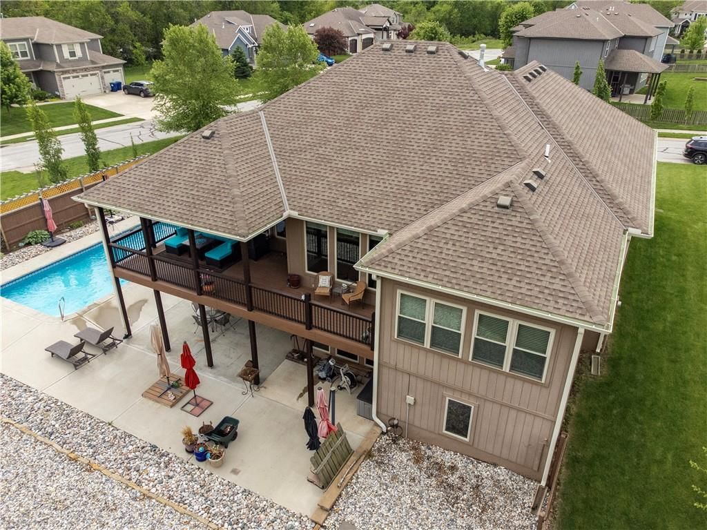 4411 SE Lariat Drive — photo 2